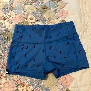 Oiselle O-Mazing mini shorts, size 4